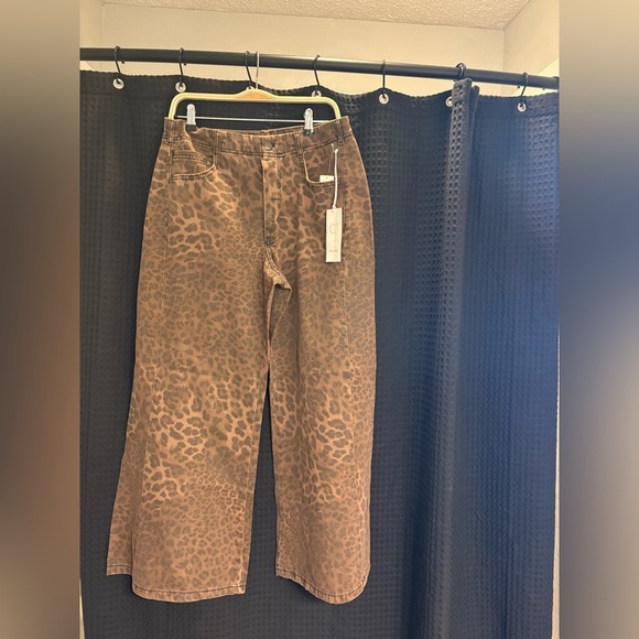 Anthropologie The Adi Leopard Mid-Rise Flare Jeans by Pilcro 30 Animal Print NWT - Picture 4 of 7